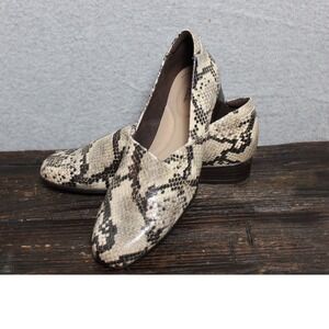 Clarks Faux Snake Print Low Heel Pumps Loafers Ultimate Comfort‎ Women's Size 6M